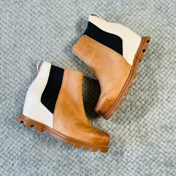 SOREL JOAN OF ARCTIC Leather Wedge Boot II Brown/White Two-Tone 9.5 - Picture 1 of 8
